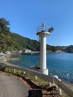 須賀利の灯台.jpg